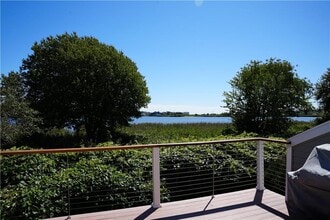 Building Photo - 39 Lake Rd