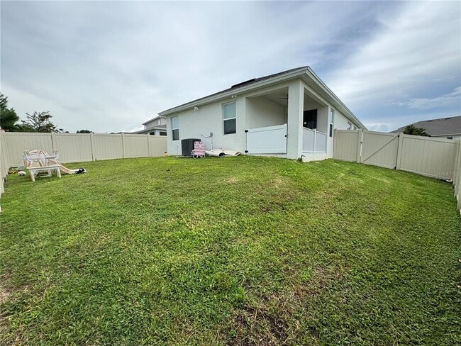 Building Photo - 4330 Davos Dr