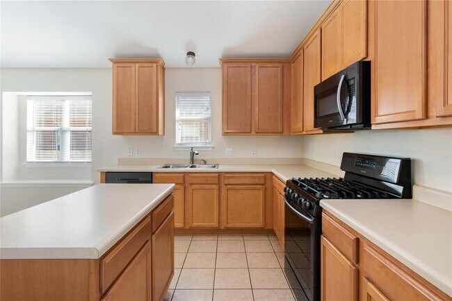 Building Photo - 1117 Alexandria Way