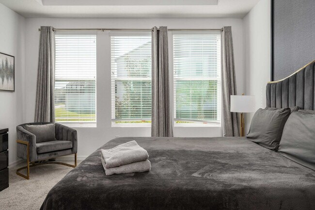 Building Photo - 8953 Amelia Downs Trail