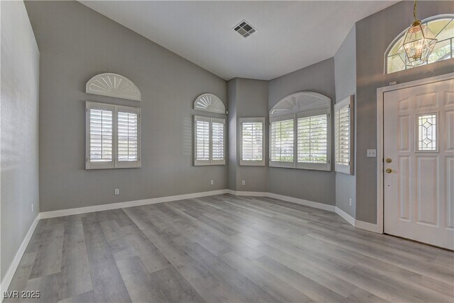Building Photo - 7456 Oatman Ln