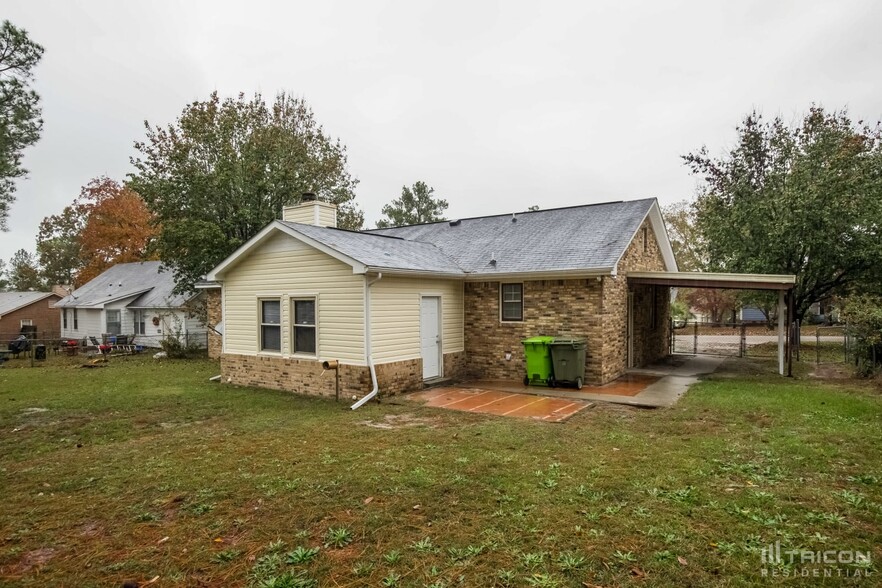 Building Photo - 136 Glenshannon Dr