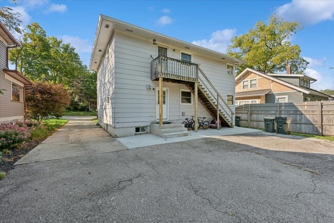 Building Photo - 140 Newberry Ave