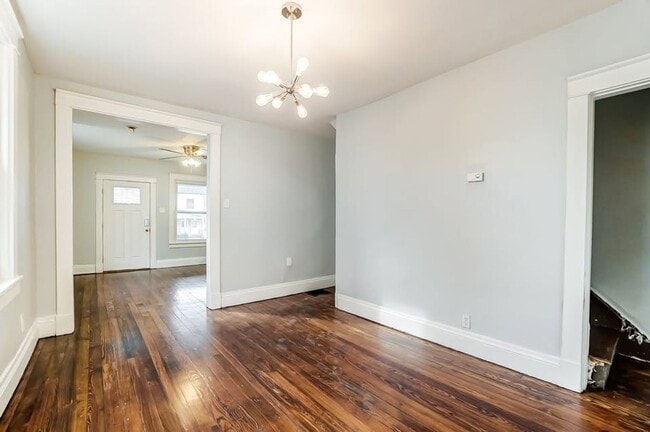 Building Photo - Great 2 Bedroom in Madisonville!