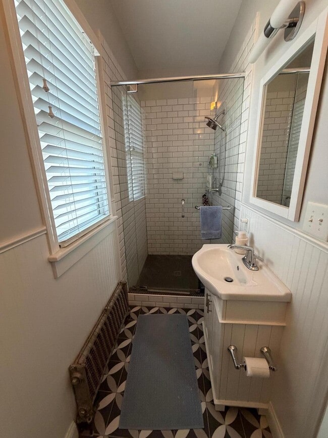 Building Photo - 1396 Fairview Ave