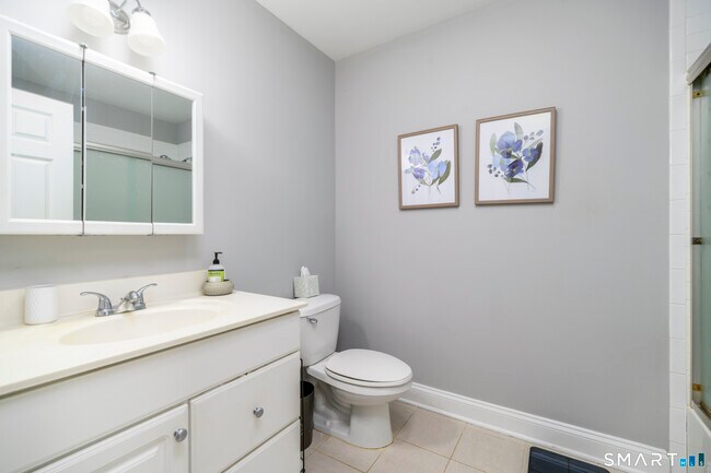 Building Photo - 85 Camp Ave