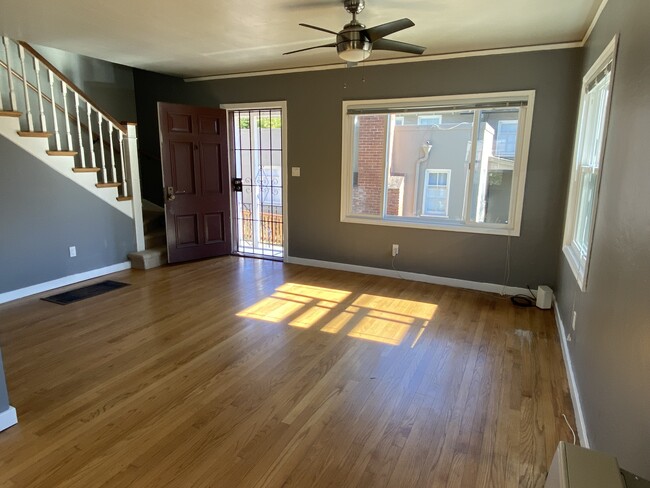 Living Room-View 2 - 1410 Glenfield Ave