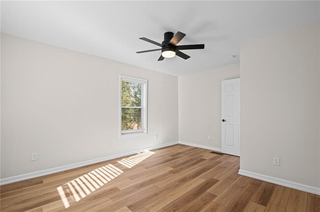 Building Photo - 1467 Ryan St SW