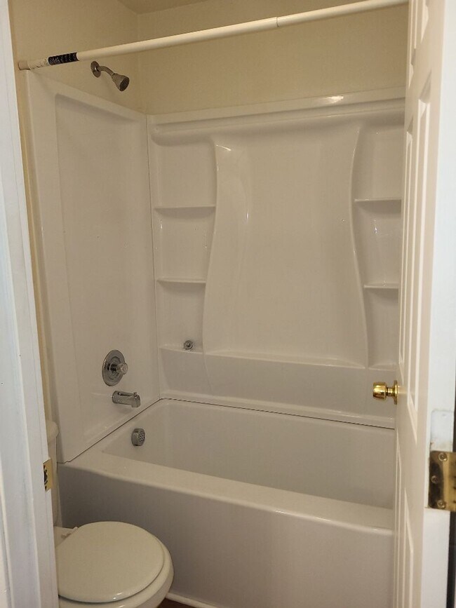 Building Photo - 2410 Tripp Dr