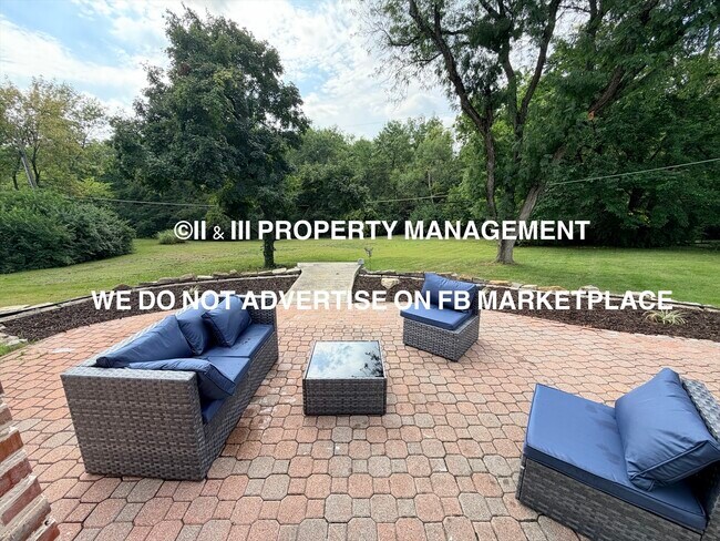 Building Photo - 9730 State Line Rd