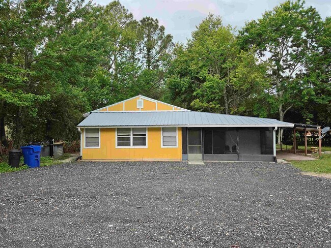 Building Photo - 7557 US-1
