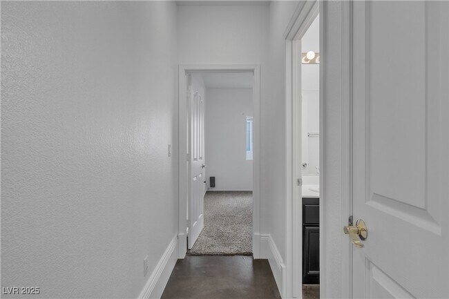 Building Photo - 4468 Lobero Ave