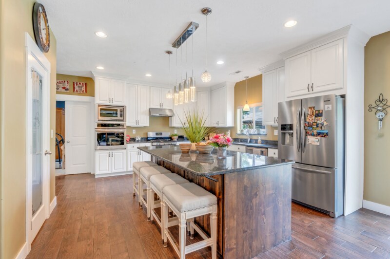 Building Photo - 758 W 375 N