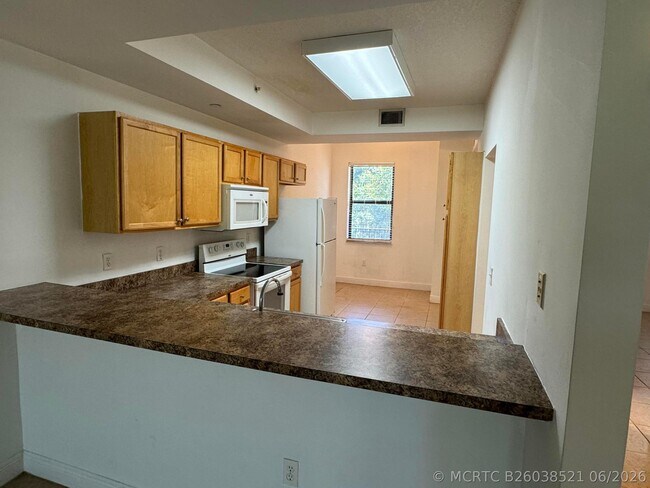 Building Photo - 6729 Coral Lake Dr