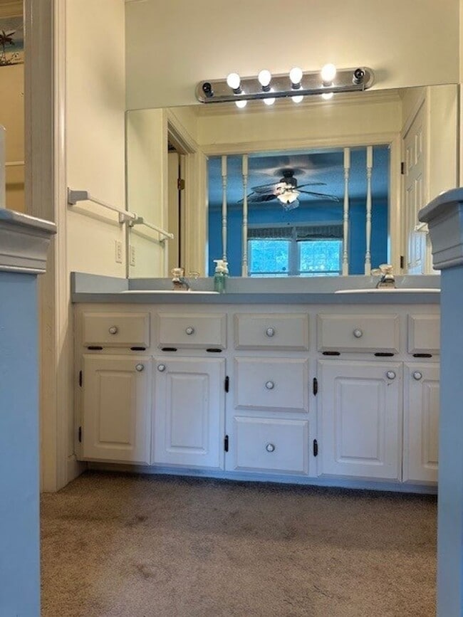 Building Photo - Spacious Home with Bonus Room, Pool & Solar Panels in Goldsboro!