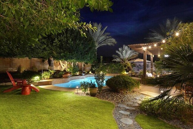 Building Photo - Ocotillo Private Oasis & Pool Monthly