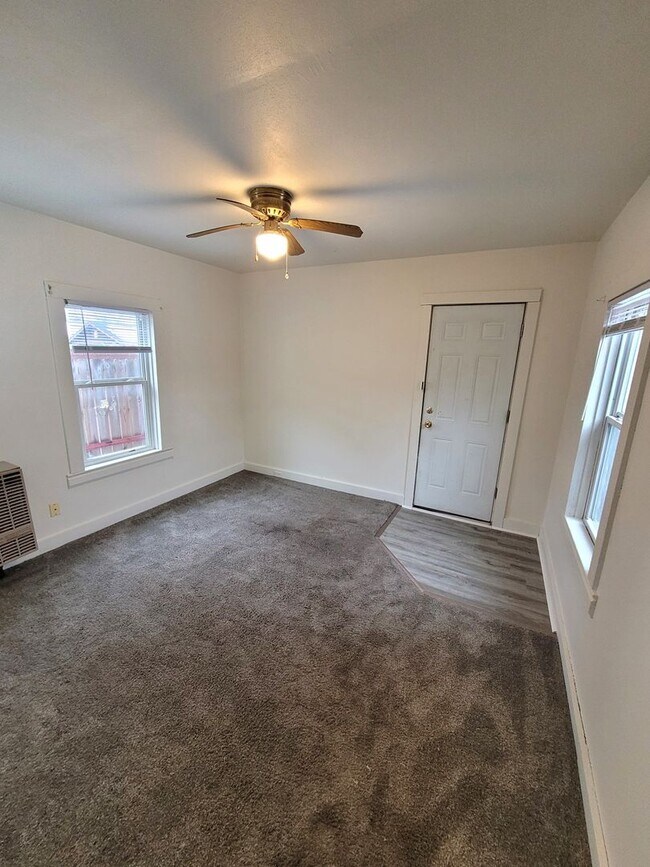 Building Photo - bry1804