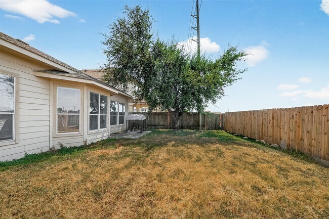 Building Photo - 21339 Bella Jess Dr