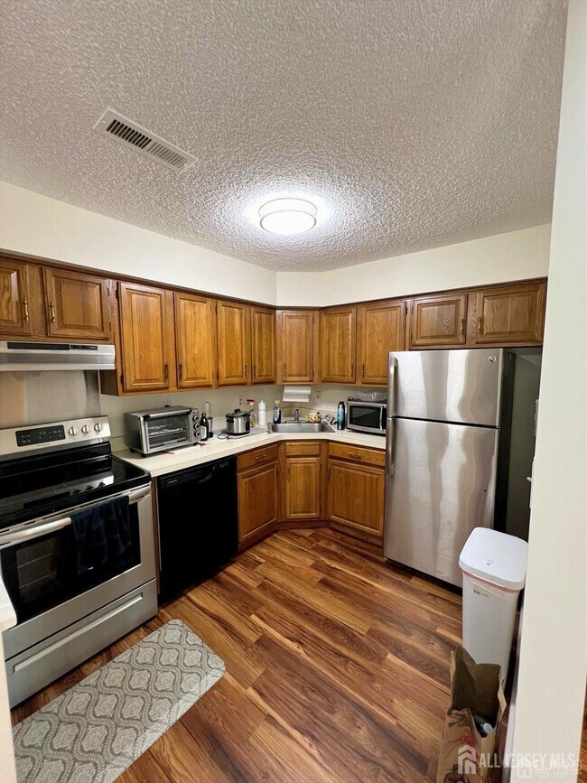 Primary Photo - 2304 Aspen Dr