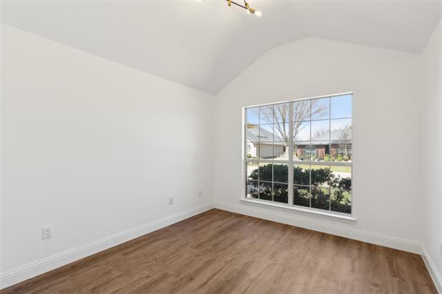 Building Photo - 9913 Hanford Dr