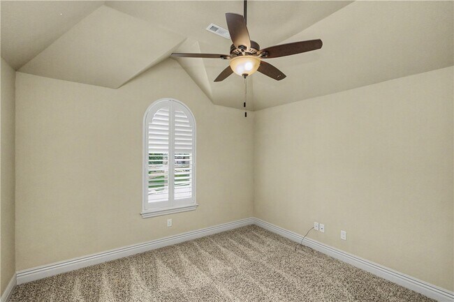 Building Photo - 6600 Willowridge Ln