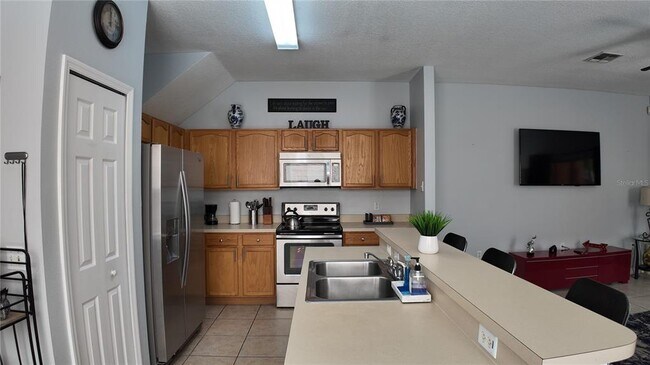 Building Photo - 1711 Retreat Cir