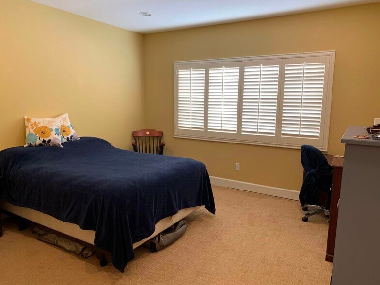 Bedroom - 937 12th St