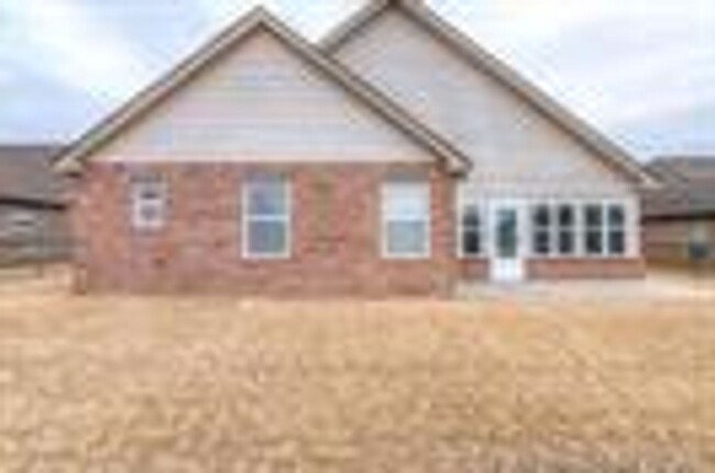 Building Photo - Spacious home in desired Preston Lakes!