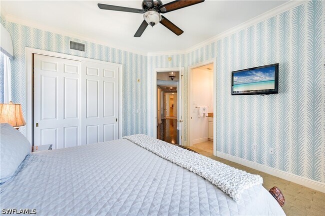 Building Photo - 705 10th St S