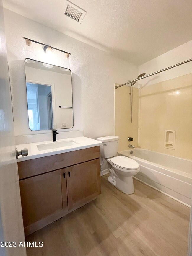 Building Photo - 11417 W Sage Ct