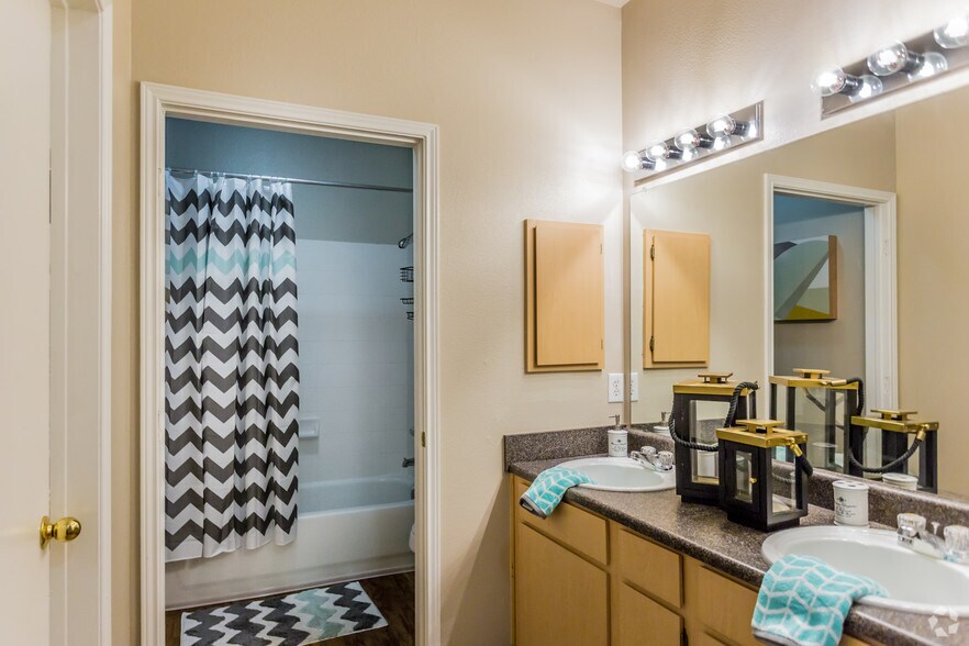 Campus Crossings on Brightside 1443 Brightside Dr Baton Rouge LA