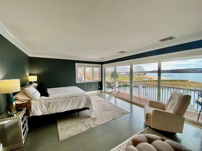 Building Photo - 131 6th St