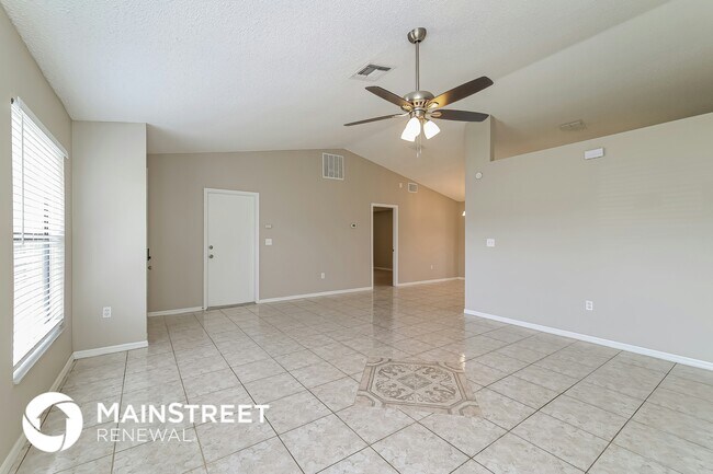 Building Photo - 709 Dromedary Dr