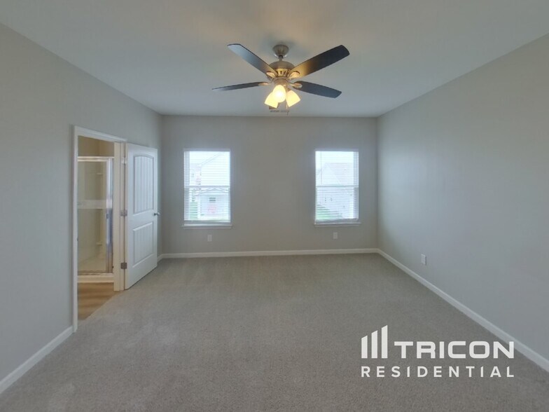 Building Photo - 3726 Pelham Wood Dr