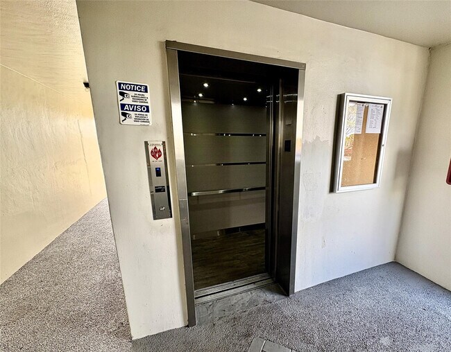 Building Photo - 8130 Sunrise Lakes Blvd