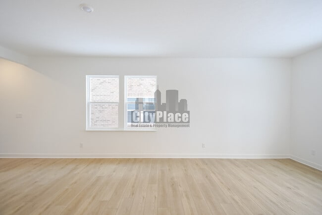 Building Photo - 6573 Halsey St