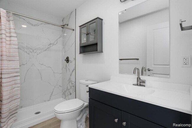 Building Photo - 799 E Grand Blvd