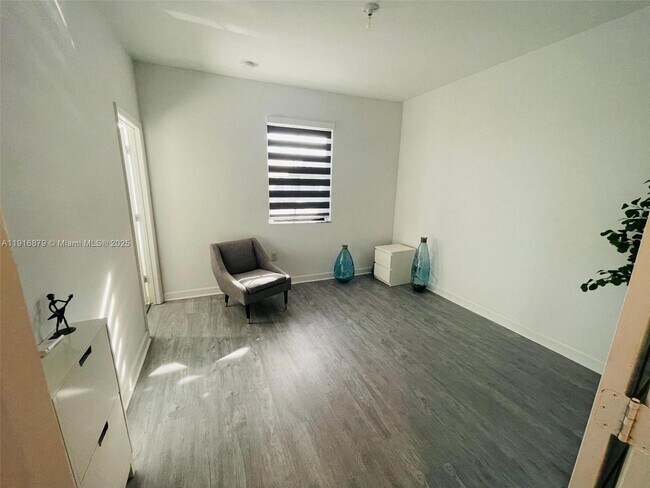 Building Photo - 11415 SW 250th St