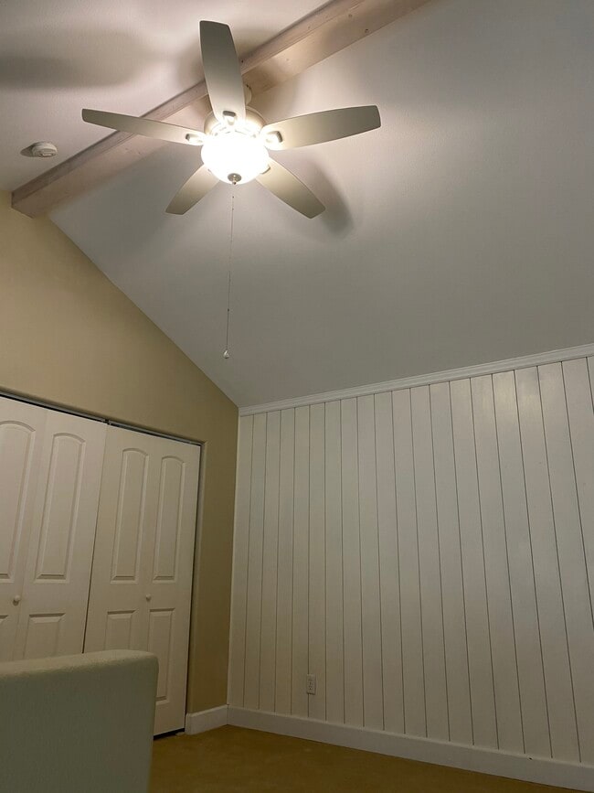 Building Photo - 831 Windchime Ct