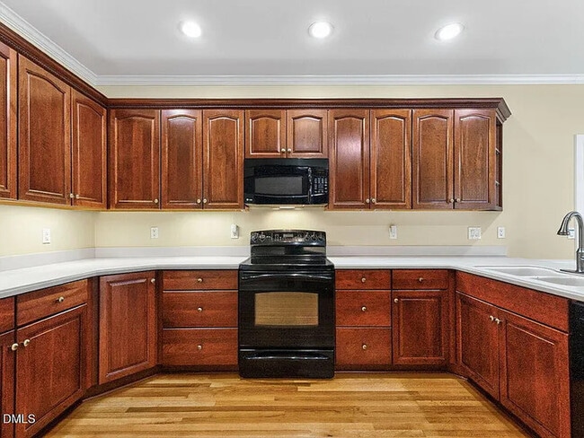 Building Photo - Earn Wealth While Leasing - Like a Homeowner - Lease to Own