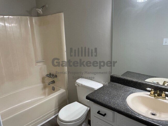 Building Photo - 7345 Chaucer Ct