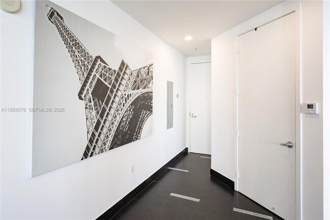 Building Photo - 18201 Collins Ave