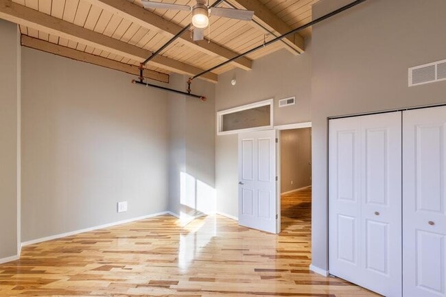 Building Photo - 116 N 4th St