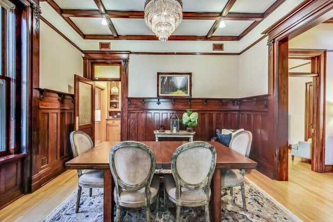 Building Photo - 2052 N Orleans St