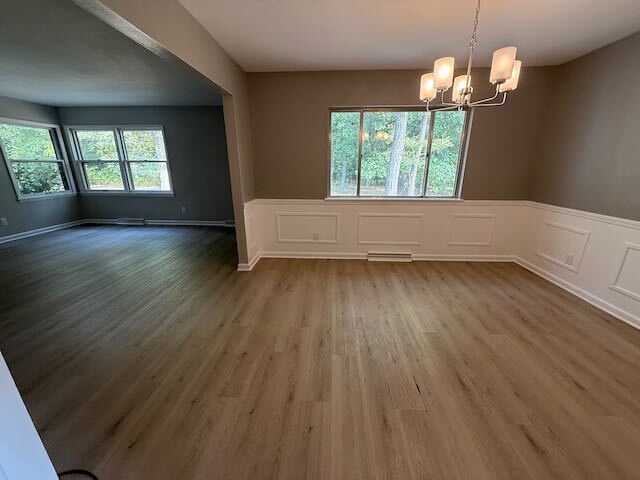 Building Photo - Large Home in Richwoods School District