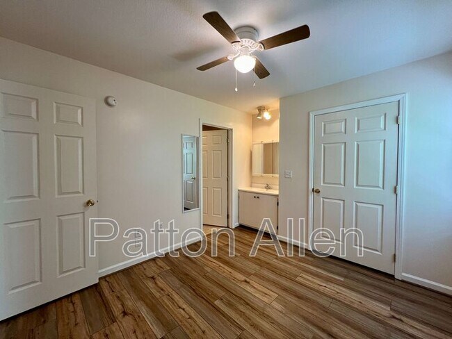 Building Photo - 133 Citadel Dr