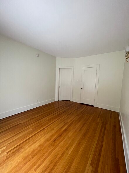 Bedroom No 2 - 324 S Coronado St