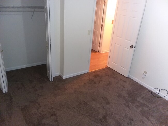 Building Photo - 445 Harner St