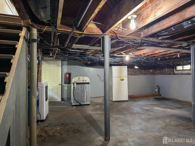 Building Photo - 400 Stockton St