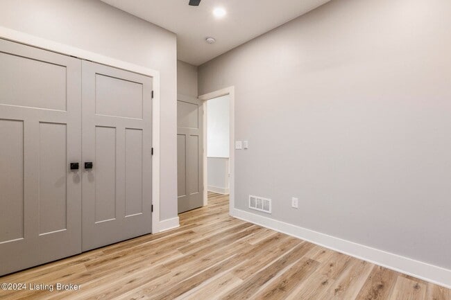 Building Photo - Home in Germantown for Rent - Carport, Fenced Back Yard!